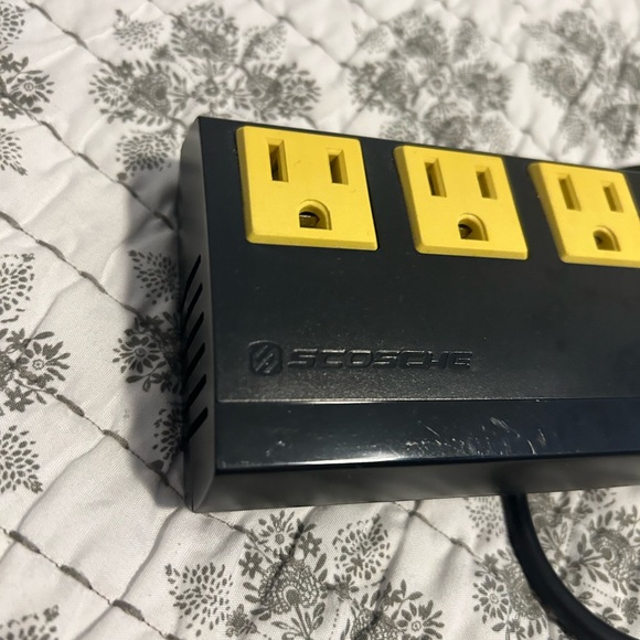 scosche portable power inverter - Picture 2 of 2